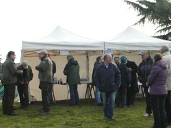 Boissons chaudes pour tous à Carrières, il faisait assez froid <a style='color: #fff;' href='/uploaded/photo/-51602f74c12a5.jpg'>(Télécharger)</a>