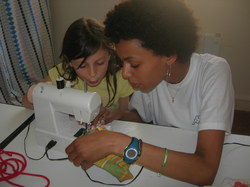  <a style='color: #fff;' href='/uploaded/photo/atelier-couture-sedd-1er-juin-2019-5cf4f38b6fc02.jpg'>(Télécharger)</a>