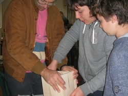  <a style='color: #fff;' href='/uploaded/photo/atelier-nichoirs-du-7-oct-2017-59db246c3f31a.jpg'>(Télécharger)</a>