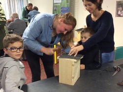  <a style='color: #fff;' href='/uploaded/photo/atelier-nichoirs-du-7-oct-2017-59db247c7994e.jpg'>(Télécharger)</a>