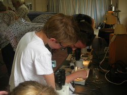  <a style='color: #fff;' href='/uploaded/photo/etranges-habitants-du-sol-5b0ae54a2ca1e.jpg'>(Télécharger)</a>