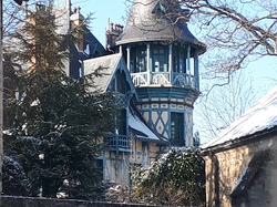 La Villa Collin <a style='color: #fff;' href='/uploaded/photo/fourqueux-sous-la-neige-60255dead389f.jpg'>(Télécharger)</a>