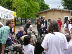  <a style='color: #fff;' href='/uploaded/photo/les-potes-ages-de-maisons-laffitte-51ca8b2f3f103.jpg'>(Télécharger)</a>