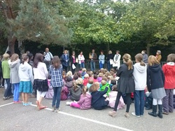  <a style='color: #fff;' href='/uploaded/photo/pose-des-nichoirs-a-l-ecole-525430aabab5e.jpg'>(Télécharger)</a>