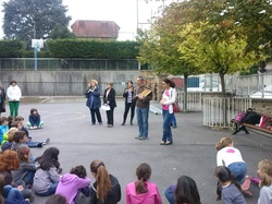  <a style='color: #fff;' href='/uploaded/photo/pose-des-nichoirs-a-l-ecole-525430e31e204.jpg'>(Télécharger)</a>