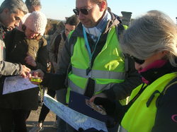 Notre guide-animateur Philippe Reloud <a style='color: #fff;' href='/uploaded/photo/randonnee-a-la-boussole-autour-de-montainville-5c73c8c6d4410.jpg'>(Télécharger)</a>