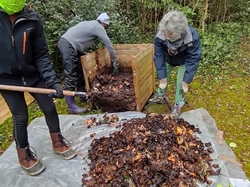  <a style='color: #fff;' href='/uploaded/photo/tous-au-compost-2021-6069c5efeb557.jpg'>(Télécharger)</a>