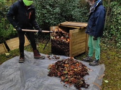  <a style='color: #fff;' href='/uploaded/photo/tous-au-compost-2021-6069c5f7e77cb.jpg'>(Télécharger)</a>