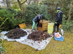  <a style='color: #fff;' href='/uploaded/photo/tous-au-compost-2021-6069c60bc35ae.jpg'>(Télécharger)</a>