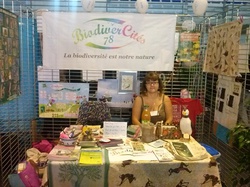 Première pour notre banderolle <a style='color: #fff;' href='/uploaded/photo/village-des-assos-carrieres-522ca66d3463b.jpg'>(Télécharger)</a>